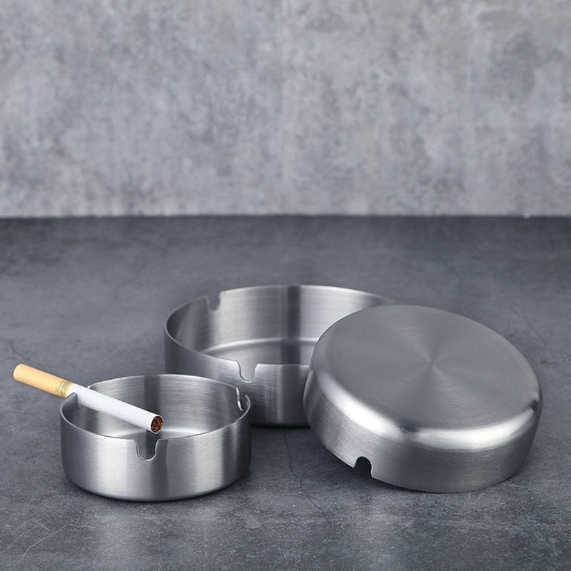 1Pcs  Stainless Steel Anti-scalding Portable Ashtray Round Shape Cigar Ash Tray Easy Cleaning  Ash Holder Cigarette Accessories