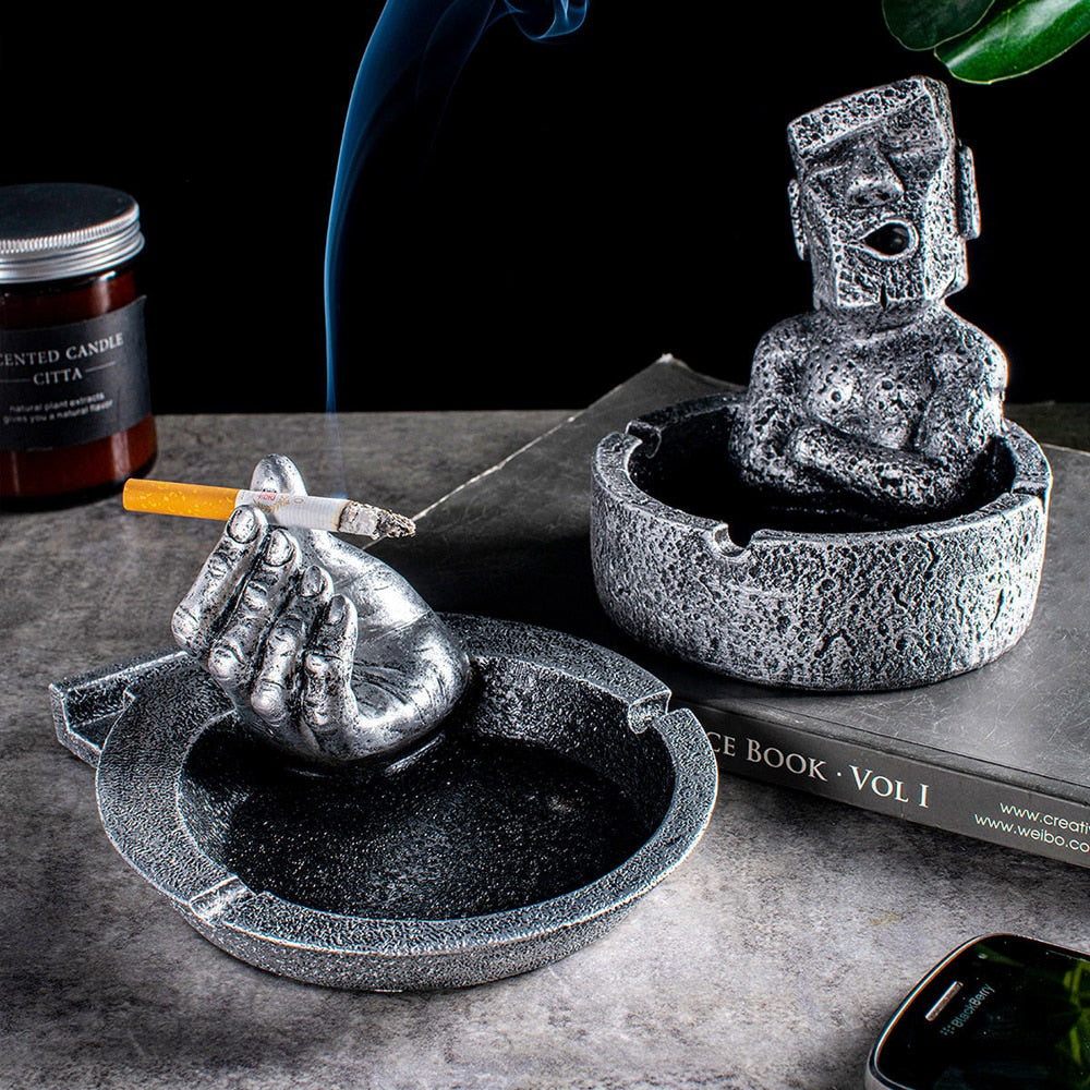 Hand Shaped Ashtray Creative Smoking Pipe Ashtray with Hand Personality Resin Ash Tray Cigarette Holder Phone Bracket Home Decor